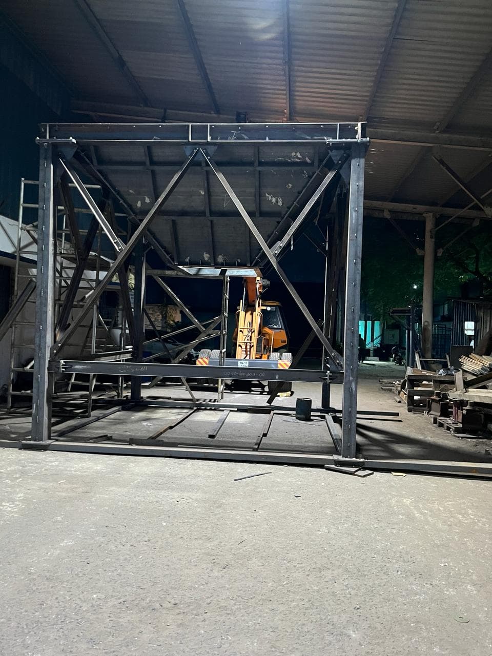 Both gantries working the same bay on a tank job